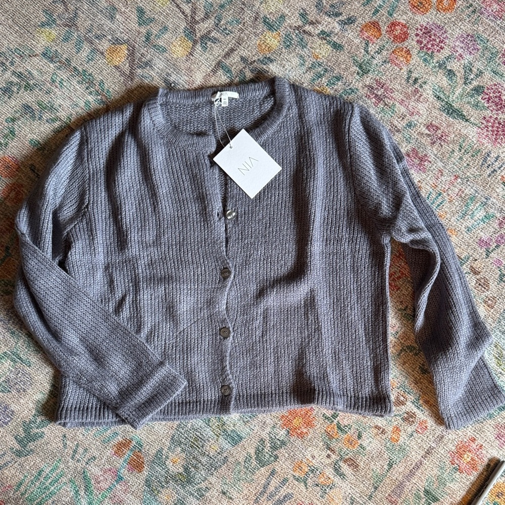 Women's NIA S/M Gray Sweater NWT